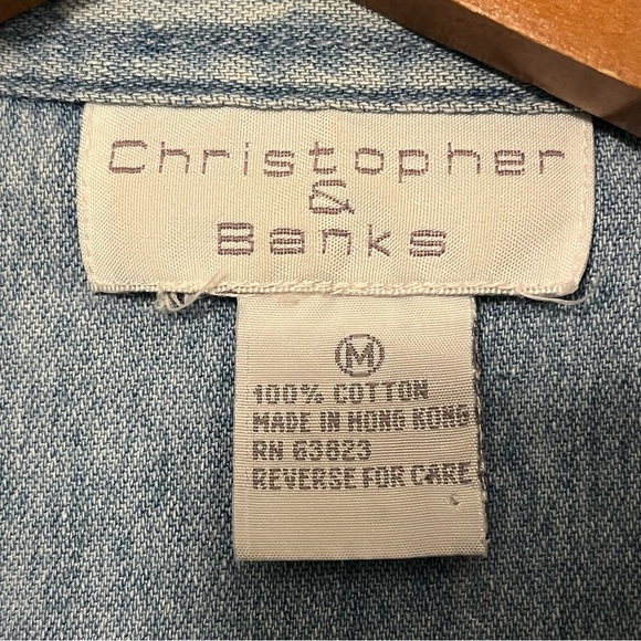 Christopher & Banks Vintage Denim Snap button Holiday Snowflake Button Up M - Picture 9 of 13